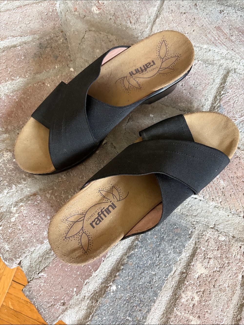 Raffini Black Crisscross Slide Clog Sandals size 39